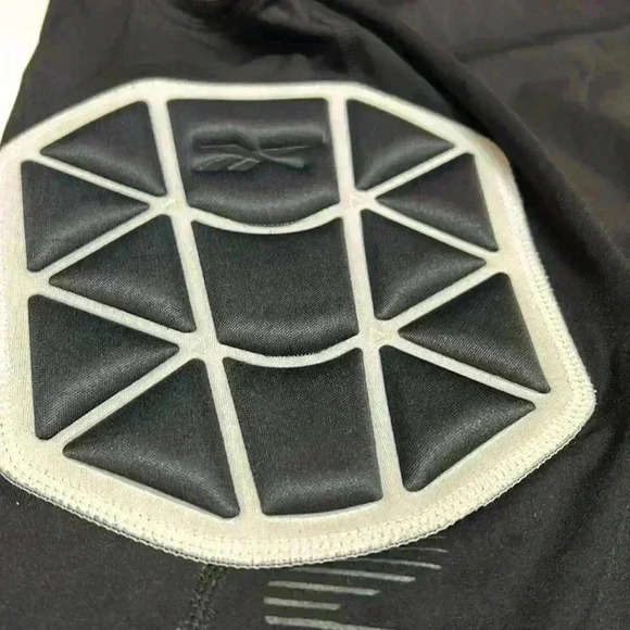 Reebok Men's Compression Padded Tank Top Football Boxing Rugby Athletic Sport - Picture 3 of 7